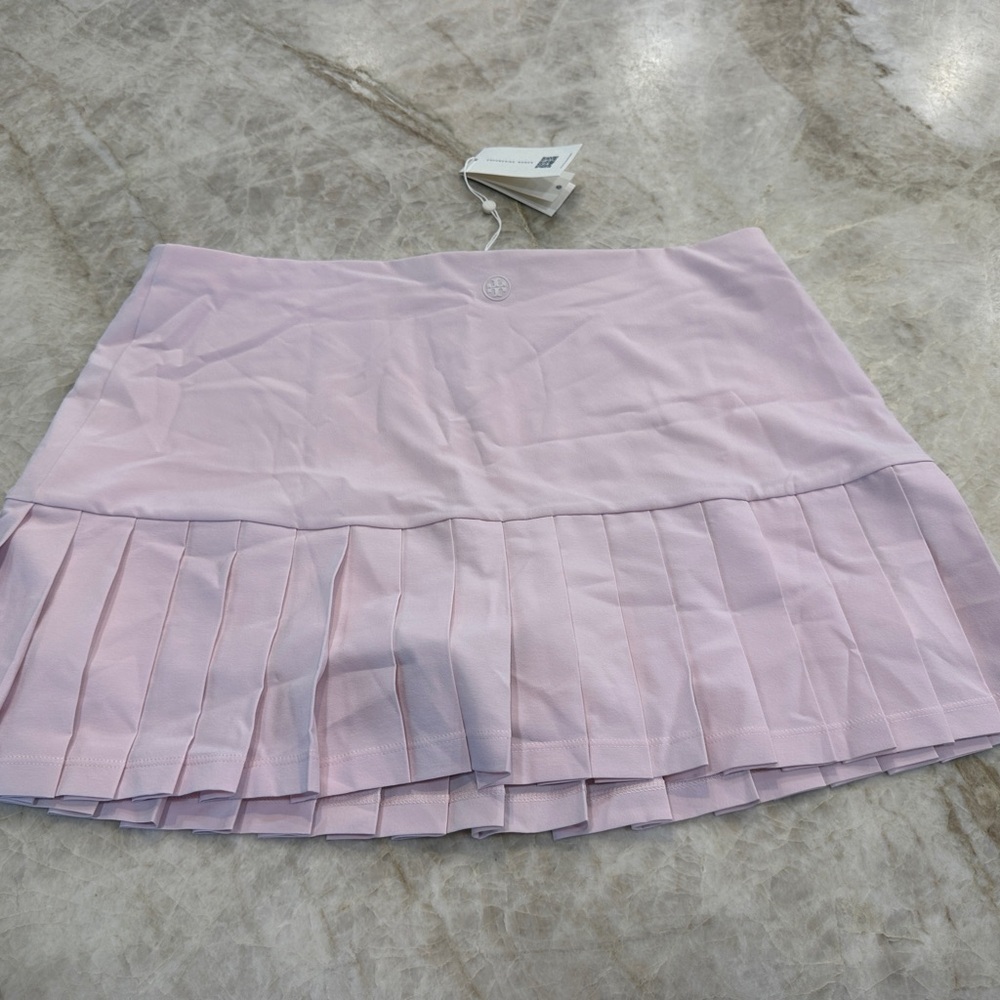 NWT Tory Burch Cotton Pink Pleated Hem Pickleball/Tennis Skort in Cotton Pink